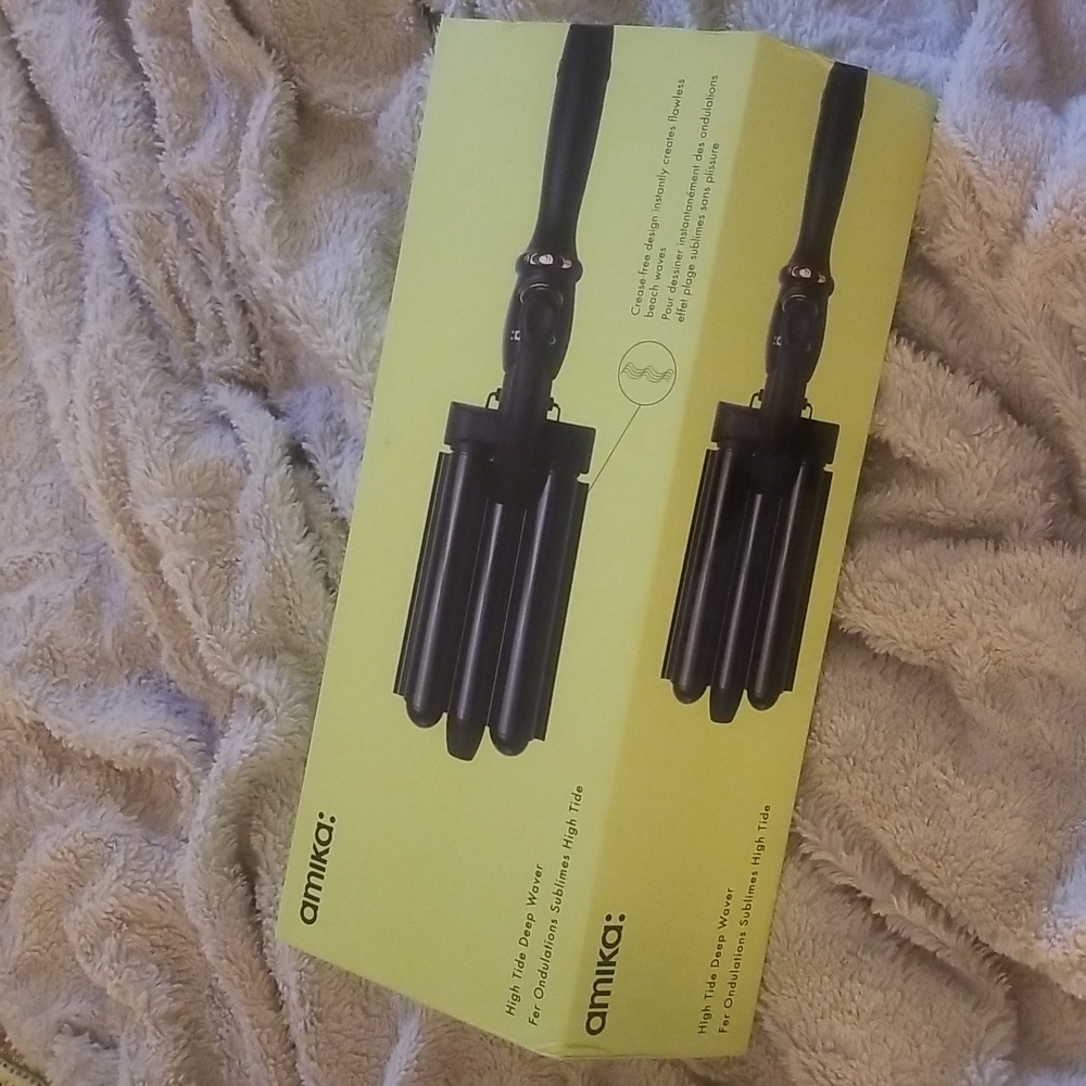 Amika high tide deep waver